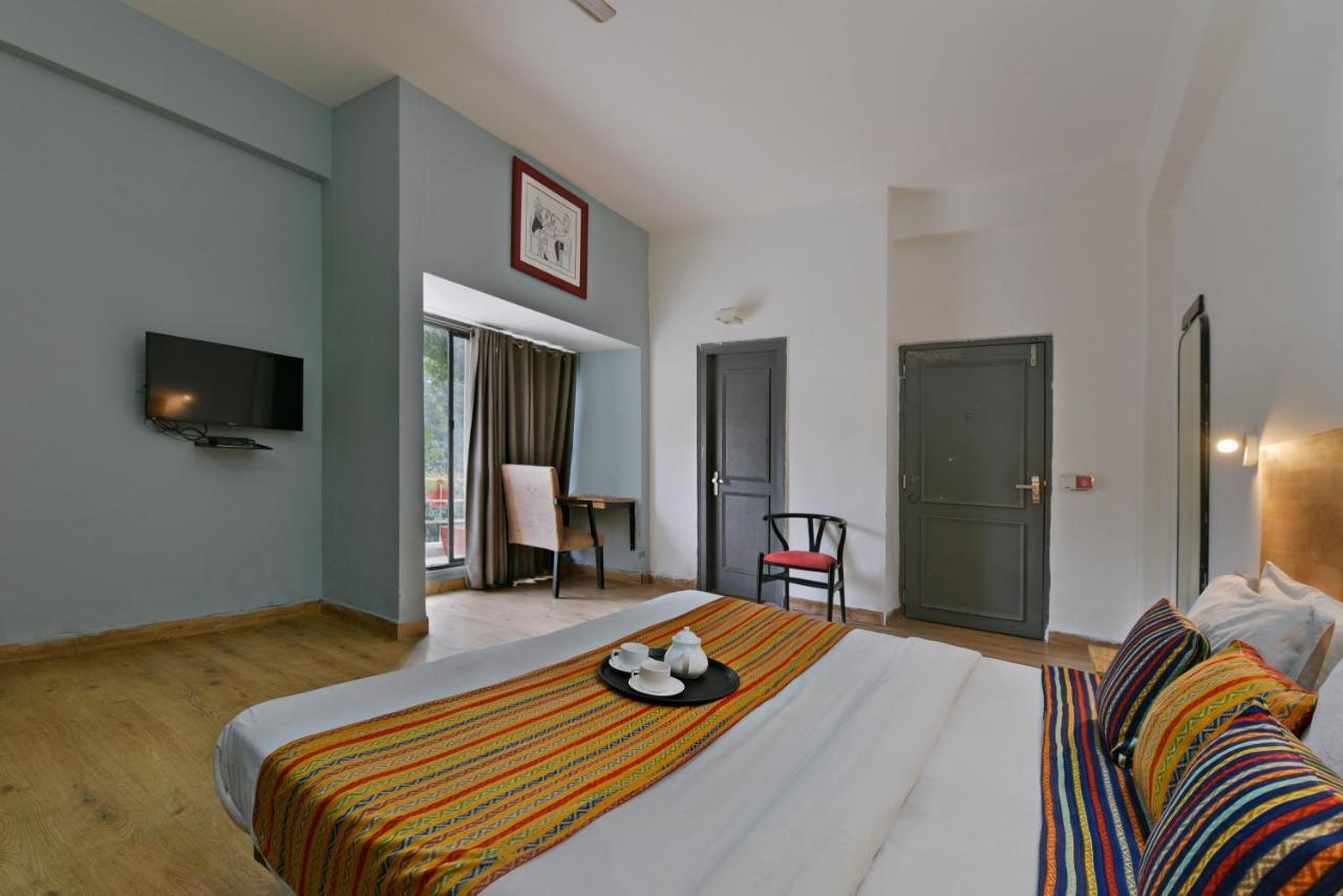 נוידה Divine Inn Couple Friendly Hotel Near Sector 51 Metro Station מראה חיצוני תמונה